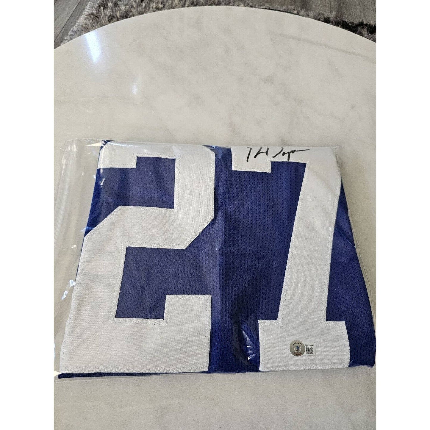 Ron Dayne Autographed/Signed Jersey Beckett COA New York Giants