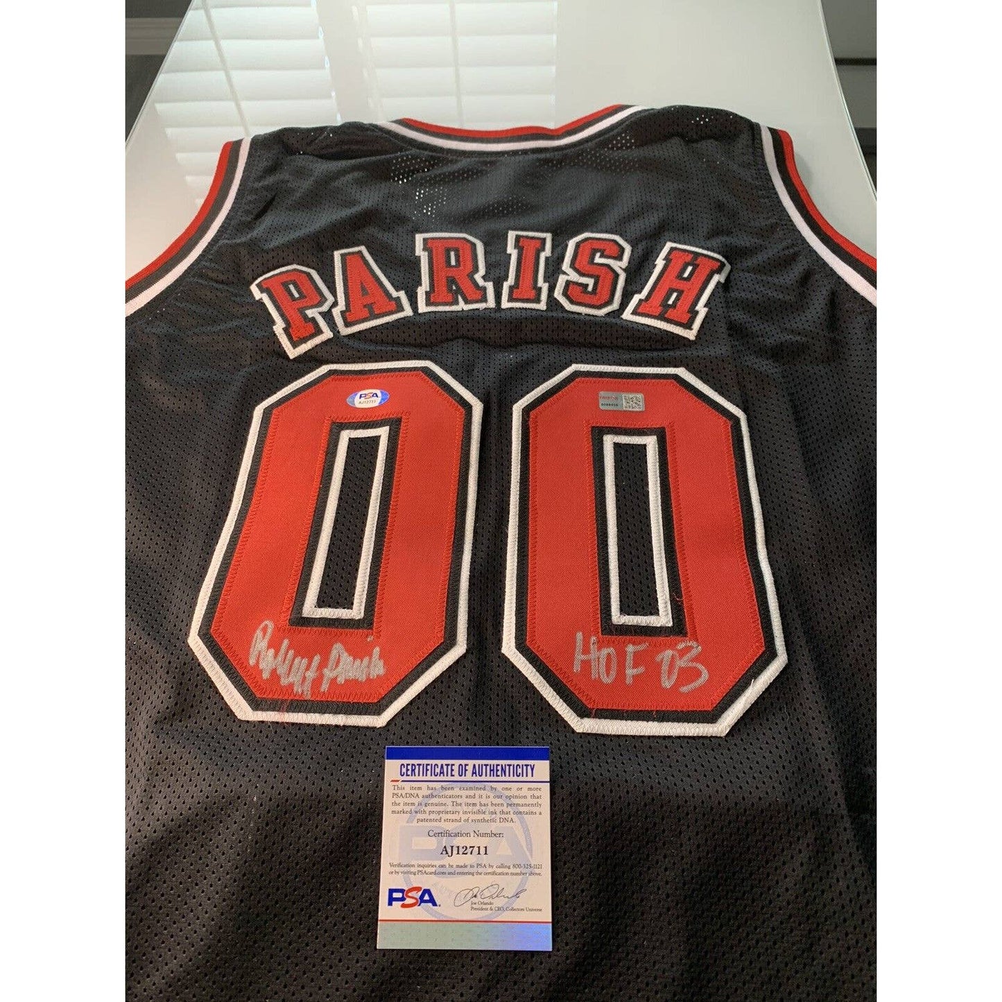 Robert Parish Autographed/Signed Jersey PSA/DNA Chicago Bulls All Star HOF - TreasuresEvolved